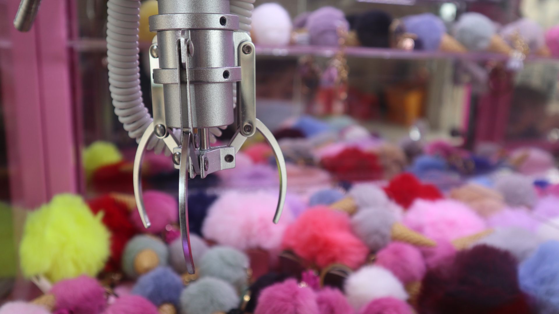 claw arcade game machine